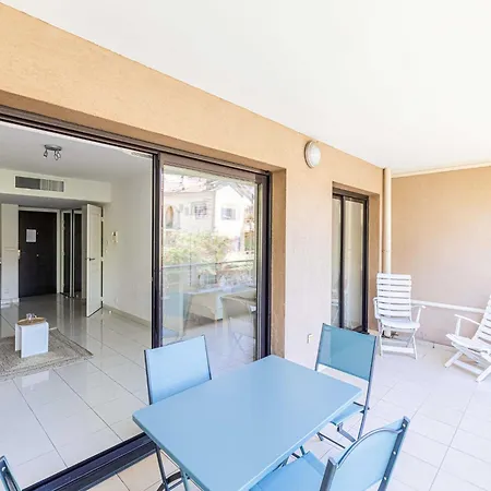 Apartment Charming With Balcony Pool - 1bd 2p - *