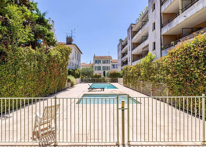 Charming With Balcony Pool - 1bd 2p - 아파트